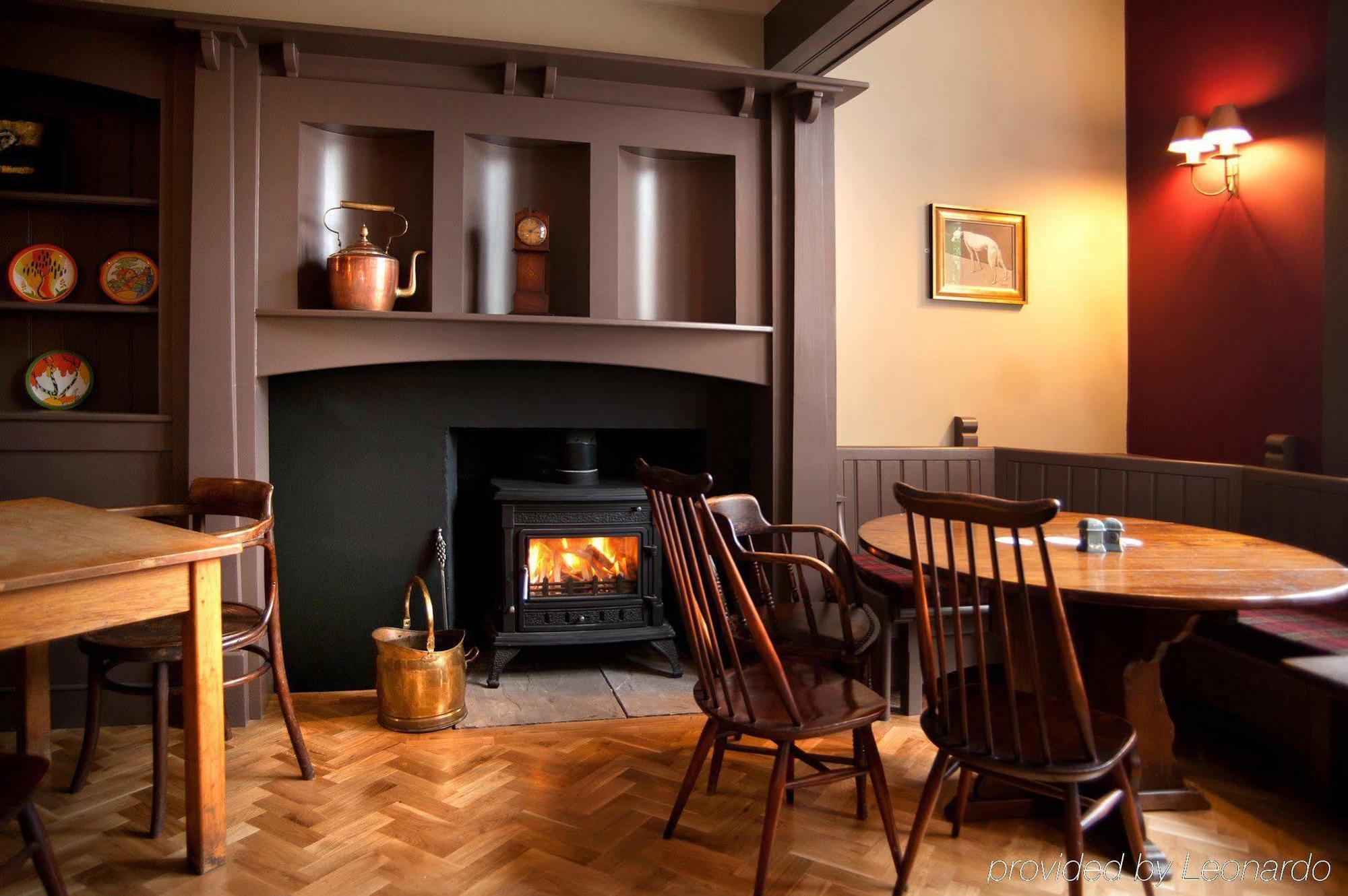 St Mary'S Inn Морпет Екстериор снимка