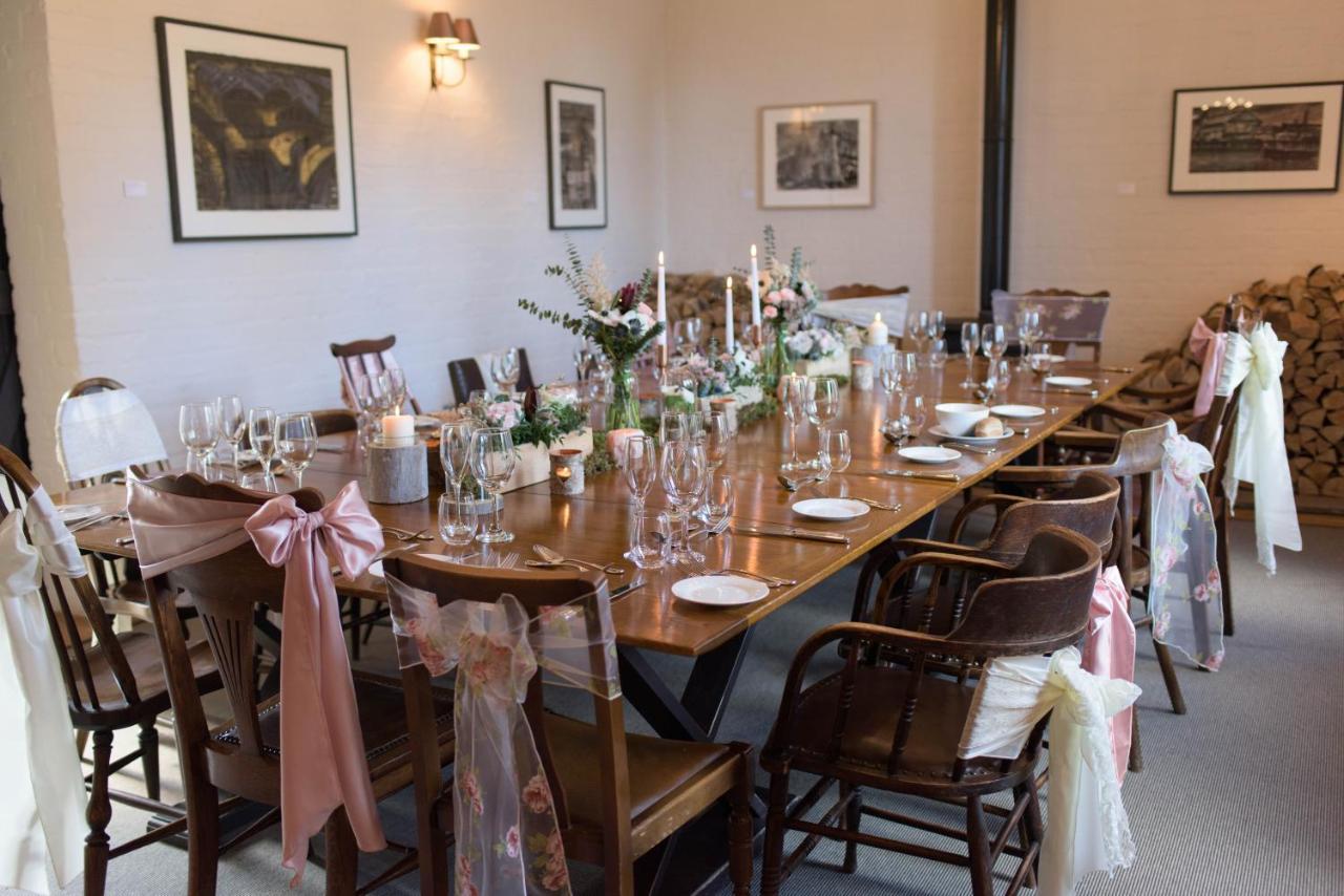 St Mary'S Inn Морпет Екстериор снимка